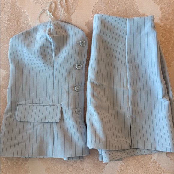 Sincerely Jules White and sky blue Corset Top and skirt/pants - Picture 6 of 7